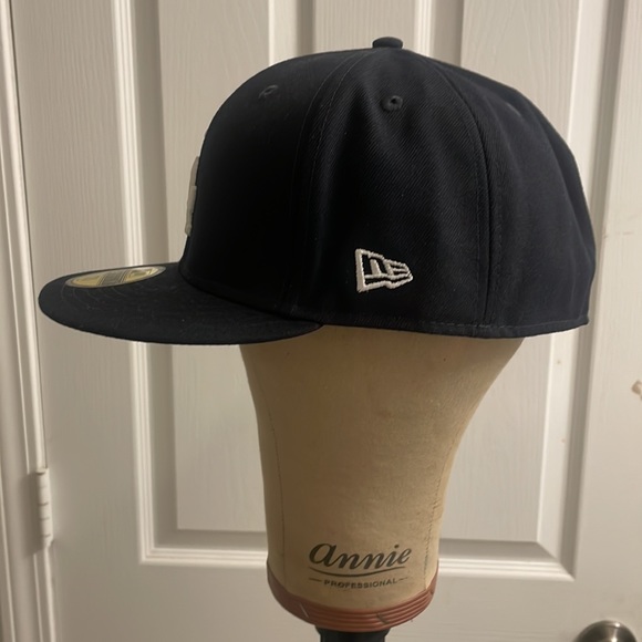 New Era LA Dodgers Hat - Picture 2 of 4